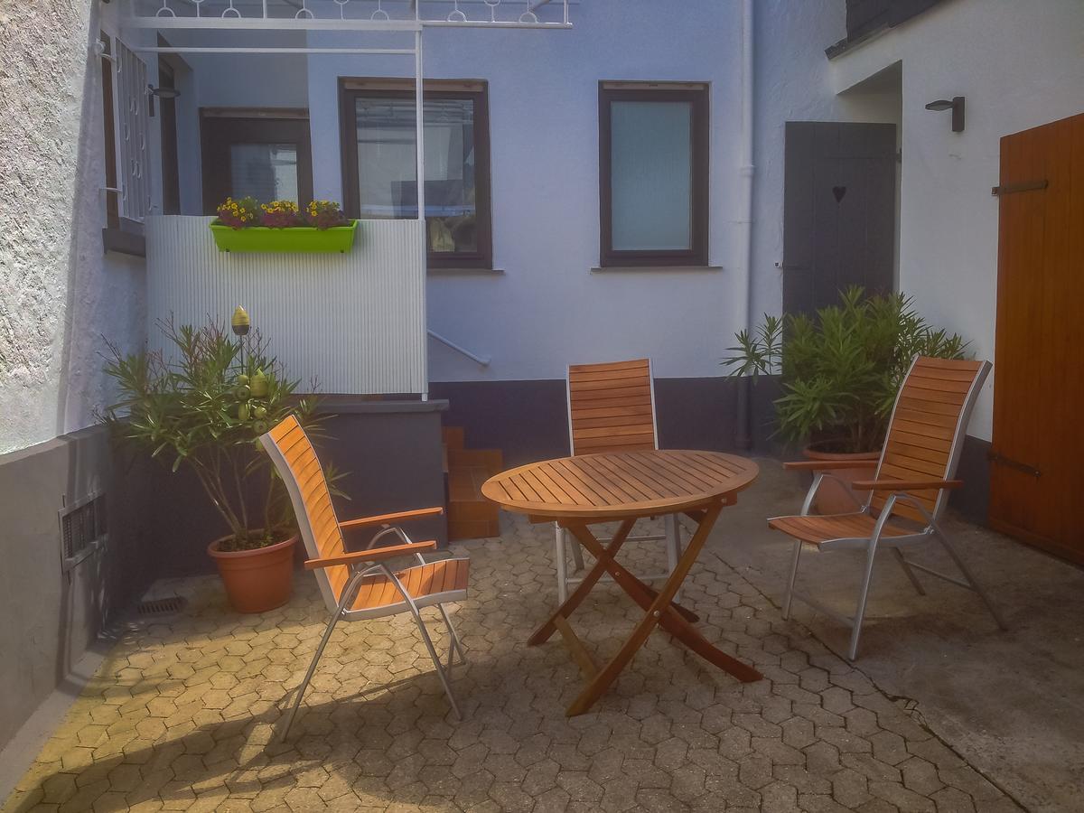 Ferienwohnungen Haus Am Wuerzlaysteig Lehmen Екстериор снимка